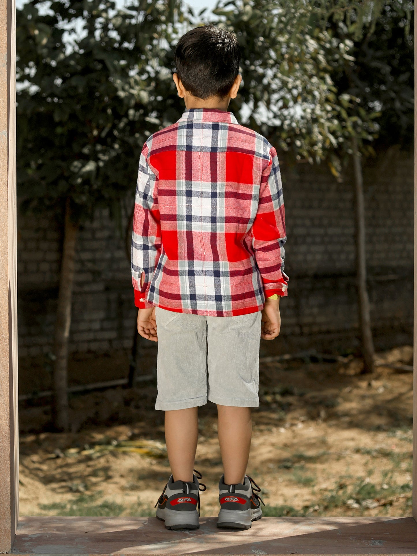 Boys' Classic Plaid Button-Down Shirt